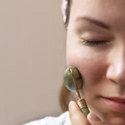 RODILLO MASAJEADOR DE JADE KOBIDO-HISUI